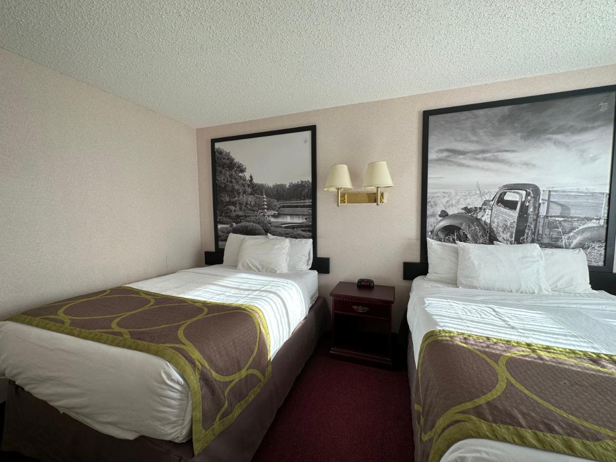 Super 8 By Wyndham