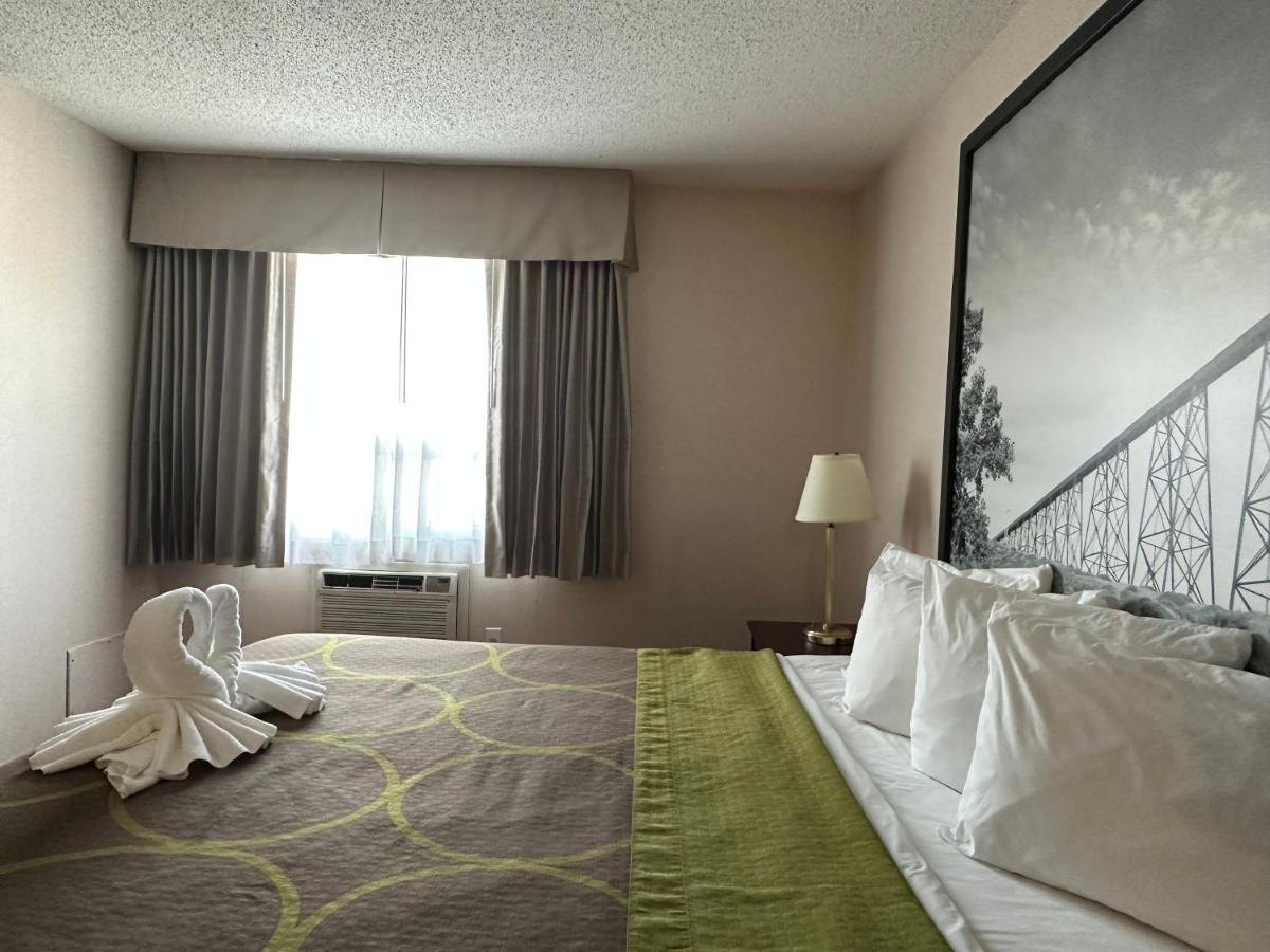 Hotel Super 8 By Wyndham 3*